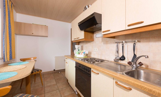 Strobl Apartment | Apartment Schlossblick - Apartment house Roland