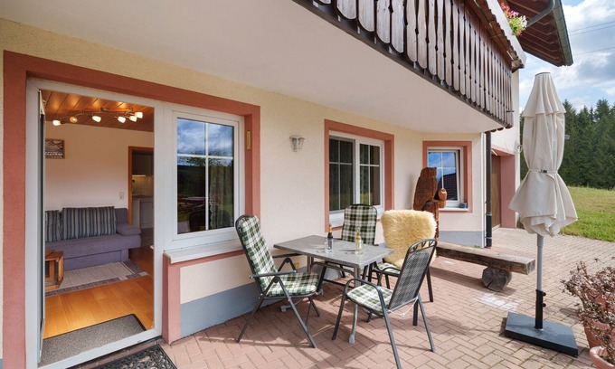 Sankt Peter Apartment | Apartment 'Schwalbennest' with Private Terrace, Shared Garden and Wi-Fi