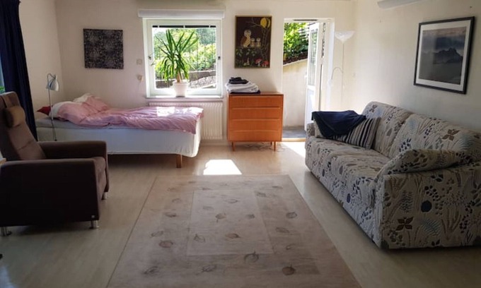 Molndal Apartment | Apartment close to Gothenborg city center and nature. Free parking & fast wifi!