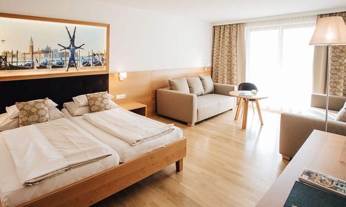 Bodensdorf Apartment | Apartment Seenuss, breakfast - Hotel SeeRose
