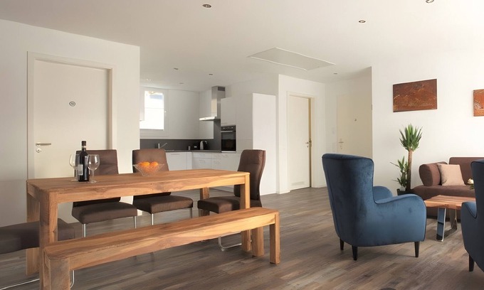Breitnau Apartment | Apartment 'Sonnentau' with Mountain View, Balcony and Wi-Fi
