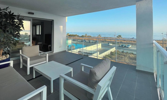 El Morche Apartment | Apartment "Sunset Duna Beach" with Sea View, Wi-Fi, Balcony & Terrace