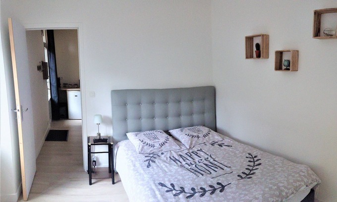 Vitre Apartment | Apartment T2 ★ Le Cocöon ★ center town quiet courtyard side