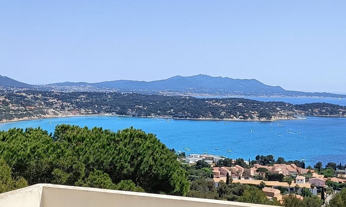Bandol Apartment | APARTMENT + TERRACE WITH PANORAMIC SEA VIEW