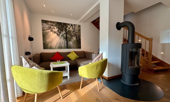 Eslohe Apartment | Apartment 'Turmhaus' with Private Terrace, Private Garden and Wi-Fi