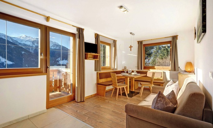 Ultimo Apartment | Apartment "Unterdurachhof Martin" with Mountain View, Shared Garden & Wi-Fi