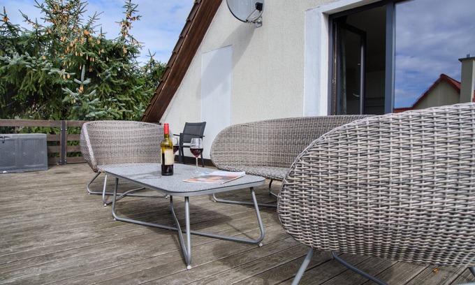 Monkebude Apartment | Apartment 'Unteres Apartment Ostseeferienhaus' with Private Terraces