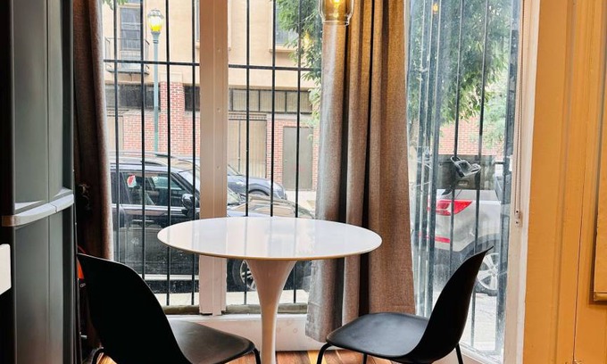 Graduate Hospital Apartment | Apartment ∙ 1 bedroom ∙ 2 guests