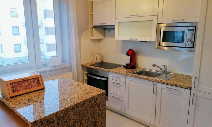 Wladyslawowo Apartment | Apartment Vigo 48m2, 4pax, Balcony, Parking, Lift