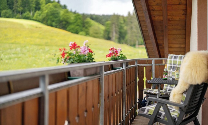 Sankt Peter Apartment | Apartment 'Vogelsang' with Shared Garden, Balcony and Wi-Fi