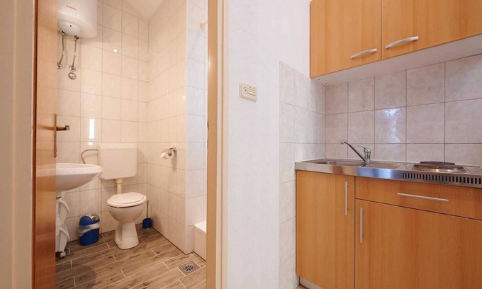 Kastel Stafilic Apartment | Apartment Vujina with terrace