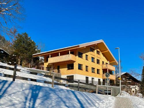 Zweisimmen Apartment | Apartment Weisshorn - OG - DG Südwest by Interhome