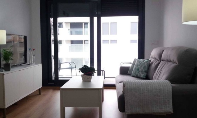 Almeria Apartment | Apartment with air-con and parking place
