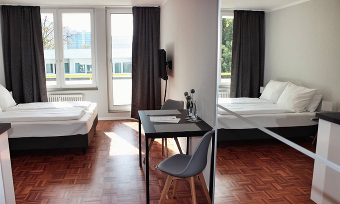 Boxberg Apartment | Apartment with Balcony - Hometown Apartments