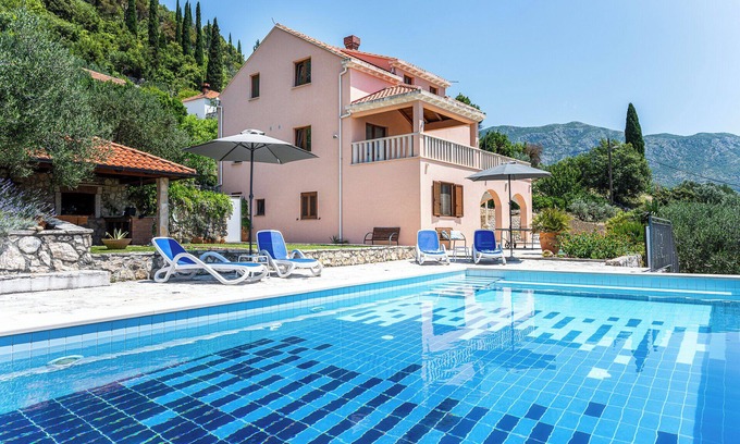 Ljuta Apartment | APARTMENT WITH BEAUTIFUL PRIVATE POOL - 15 MINS FROM DUBROVNIK AIRPORT