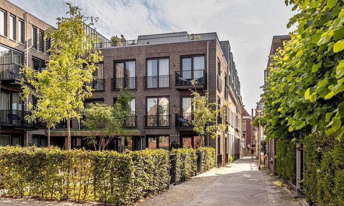 Delft Apartment | Apartment with beautiful private roof terrace.