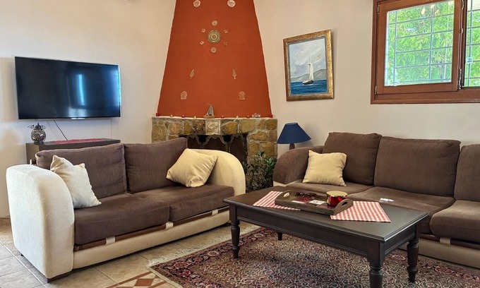 Kitries Apartment | Apartment with exceptional sea views, located in Greece's Peloponnese region.