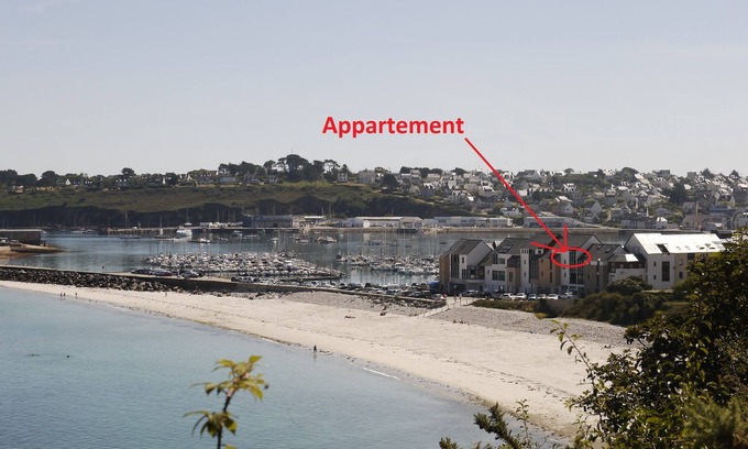 Camaret-sur-Mer Apartment | Apartment with sea view and pets welcome