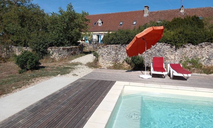 Rocamadour Apartment | Apartment with garden and pool near fabulous sights