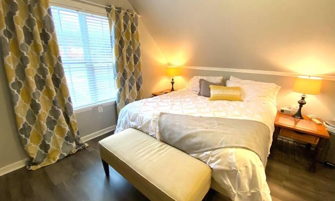Ashley Oaks Apartment | Apartment with hot tub & a pool!