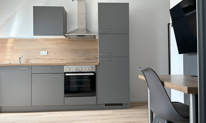 Leimen Apartment | Apartment with kitchen and bathroom