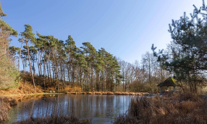 Wavre Apartment | Apartment with lake and tennis court