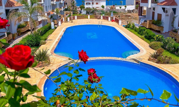 Oued Laou Apartment | Apartment with pool direct access to sea
