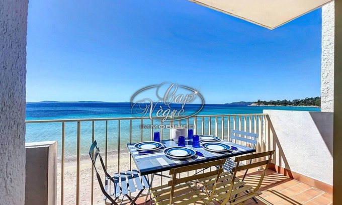 Cavaliere Beach Apartment | Apartment with sea view and direct access to Cavalière Beach