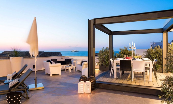 Trapani City Centre Apartment | Apartment with terrace in the centre, 300 metres from the beach, Trapani