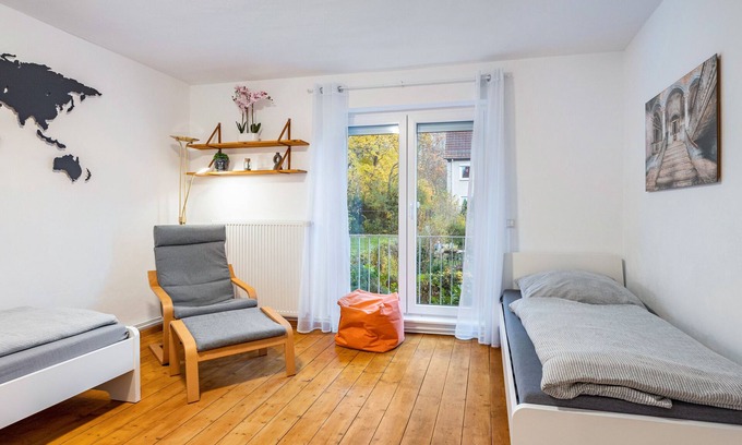 Dohren-Wulfel Apartment | Apartment 'Wohnung Hannover Egli' with Private Garden and Wi-Fi