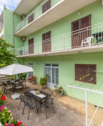 Istok Apartment | Apartments and Room Tattoo