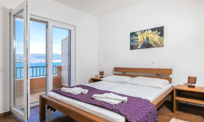 Arbanija Apartment | Apartments by the sea - A1