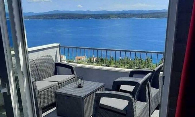 Zavala Apartment | Apartments Dobrila