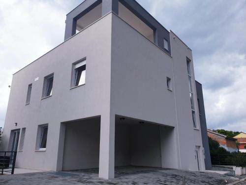 Promajna Apartment | Apartments Ellie