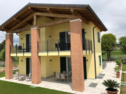 Calmasino Apartment | Apartments Giuliana