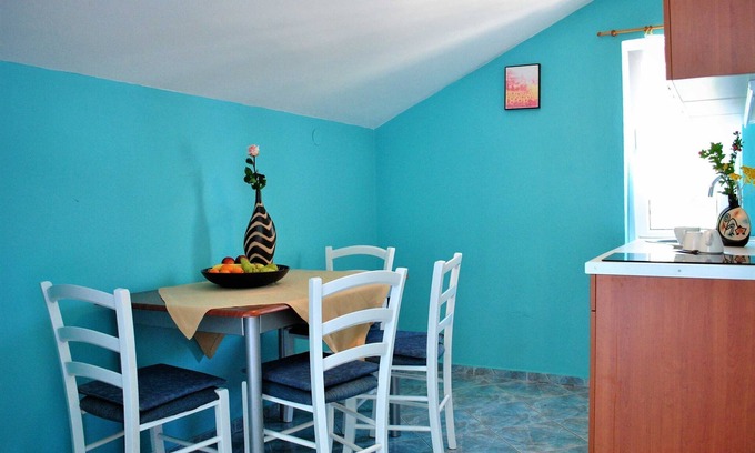Starigrad Apartment | Apartments Smokvica - Studio Apt with Sea View