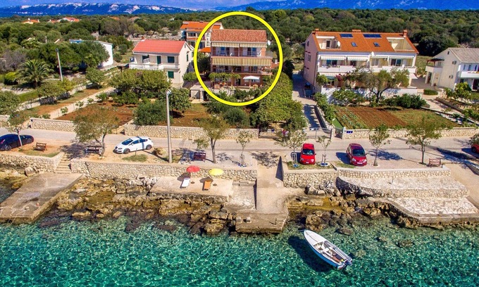 Lun Apartment | Apartments Ivan, (12322), Lun, Croatia