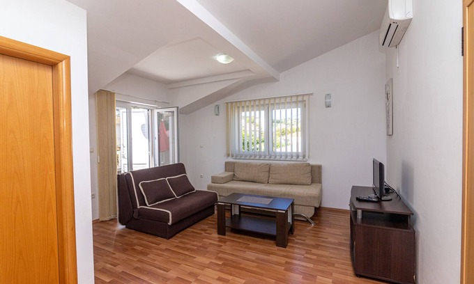 Municipality of Trogir Apartment | Apartments Janja (30131-A9) - Arbanija (Ciovo)