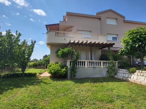 Municipality of Posedarje Apartment | Apartments Lipić