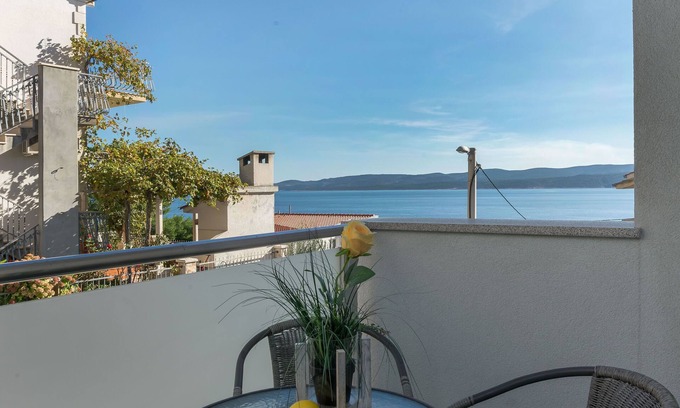 Ruskamen Apartment | Apartments Lorenzo (26581-A7) - Lokva Rogoznica