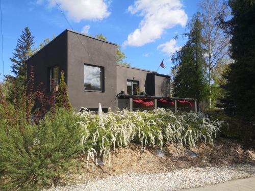 Zemgale Suburb House | Apartments R9