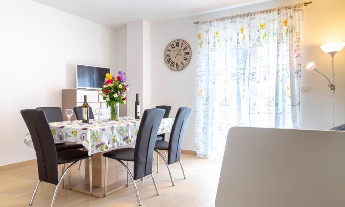 Trinajstici Apartment | Apartments Raspolic