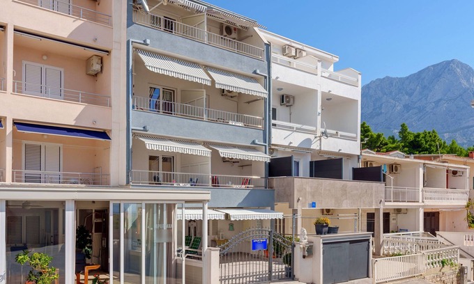 Baska Voda Apartment | Apartments Ruža, (10976), Baška Voda, Croatia