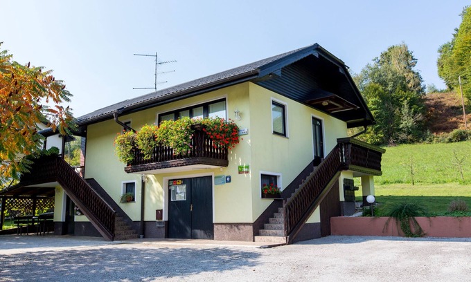Podcetrtek Apartment | Apartments Sole