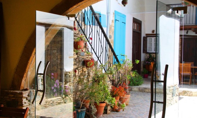 Pera Bed & Breakfast | Aperanti Agrotourism