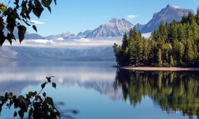 Agpar House | Apgar House- Located inside Glacier National Park!