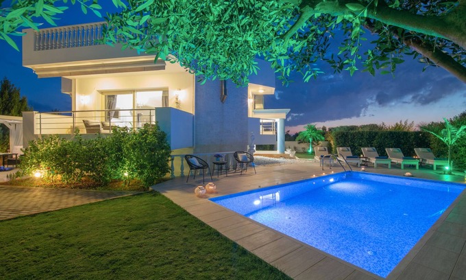 Hersonissos Centre Villa | Aphrodite luxury villa Hersonissos