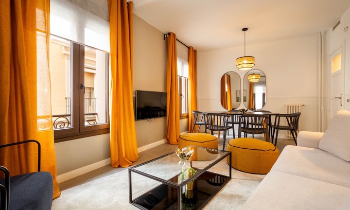 Embajadores Apartment | Apolo III apartment in Madrid