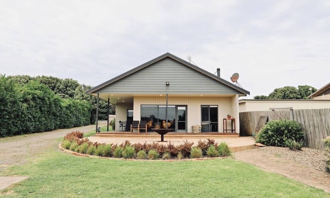 Port Campbell House | Apostle hideaway. Port Campbell. 12 Apostles. GOR