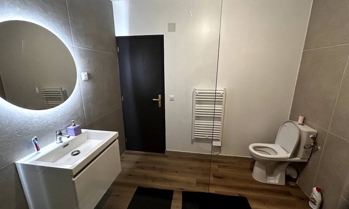 Cherbourg-en-Cotentin Apartment | App #2 modern renovated ground floor 4pers